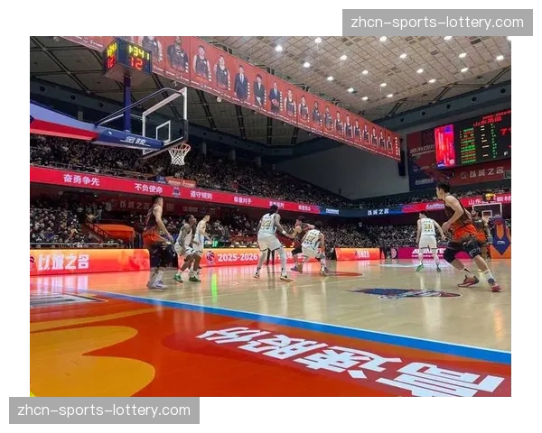 【2026年4月CBA联赛·赛中·战报半决赛G2：广东宏远第三节轰出20-0攻击波，大比分扳平浙江